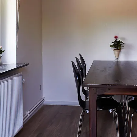 Nora Gamle Skole Bed & Kitchen Pensionat 2*