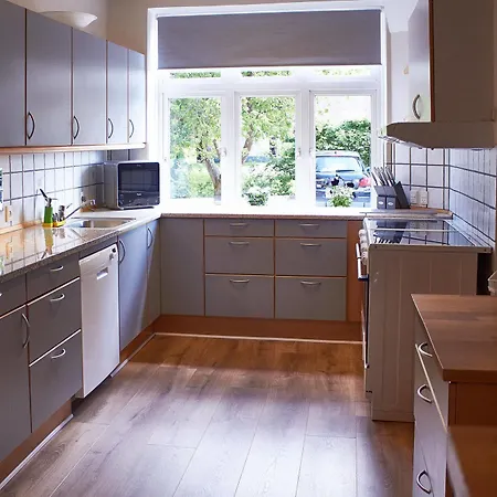 Pensionat Nora Gamle Skole Bed & Kitchen 2*
